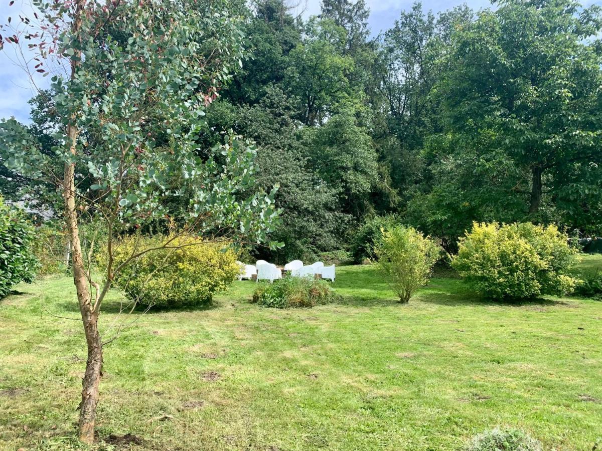 Gezellige Villa Met Open Haard En Zonnige Tuin. Doische 外观 照片